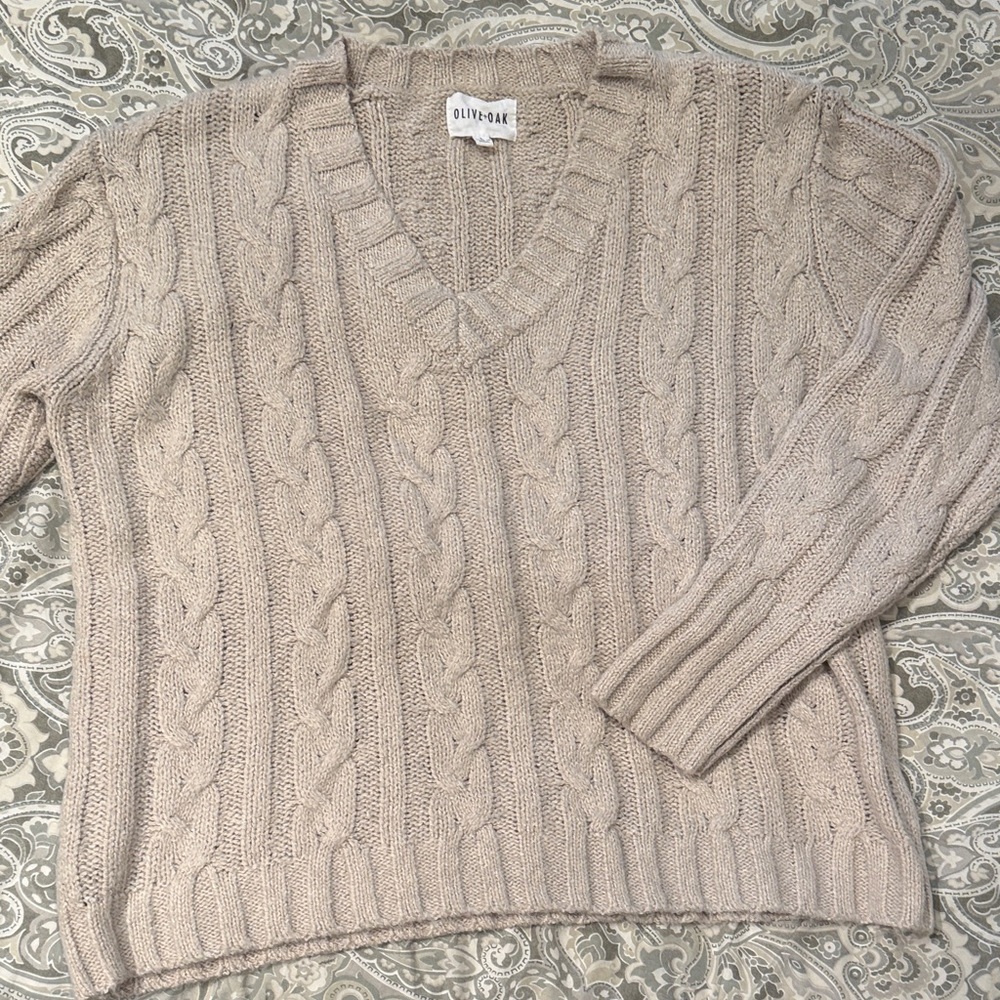 Olive & Oak Beige Cable Knit Pullover